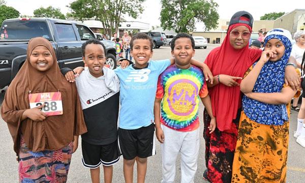 Downtown Willmar Miles 4 Mentors Fun Run Event Programs Support